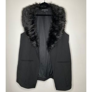 TORRID Insider vest faux fur collar size 2